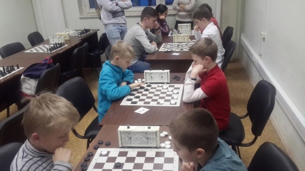 Команда района Силино заняла 4 место на окружных соревнованиях по шашкам