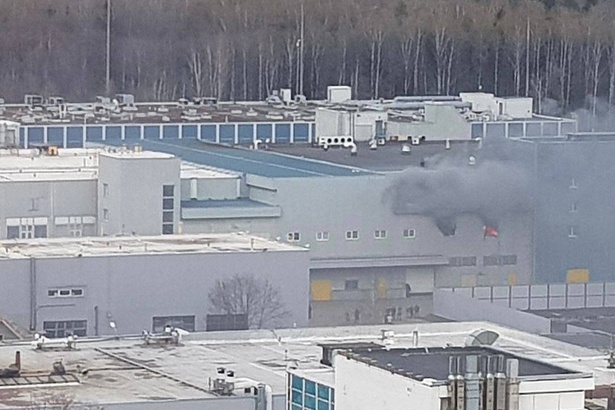 В цехе по изготовлению электроприборов завода «Квант» произошел крупный пожар