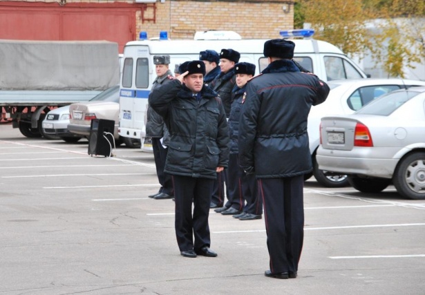 Зеленоградская полиция провела строевой смотр вооружения и зимней экипировки