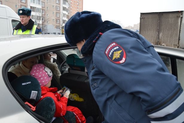 Зеленоградским автомобилистам напомнят правила перевозки детей
