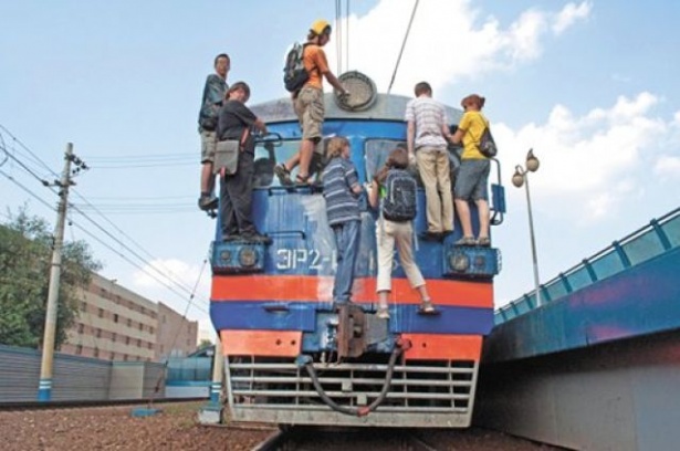 Акция «Дорога без опасности» прошла на железной дороге в Москве и области