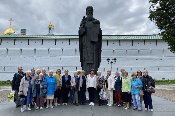 Депутаты Силино организовали для инвалидов и ветеранов экскурсию в Сергиев Посад