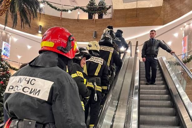 В зеленоградском торговом центре «Иридиум» прошли занятия для пожарных