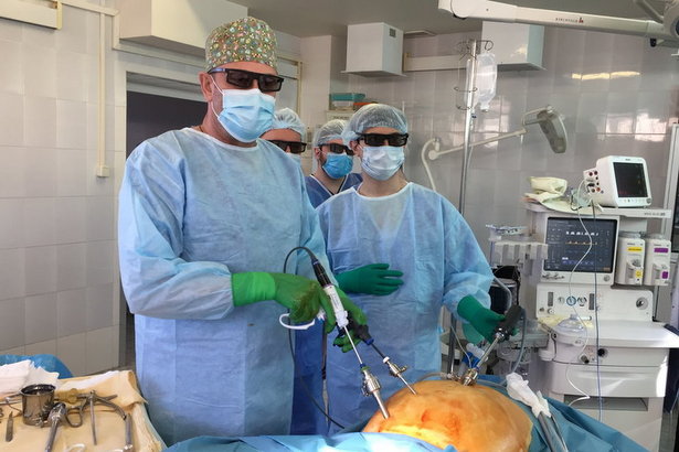 Зеленоградские хирурги получили новое оборудование для лапароскопических операций