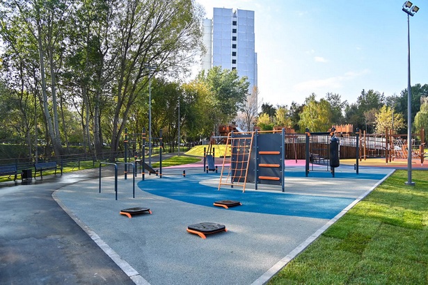 Собянин открыл новый парк в пойме реки Жужи на юге Москвы