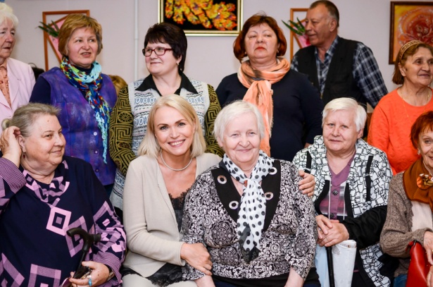 Ирина Белых встретилась с посетителями дневного отделения ЦСО Зеленограда