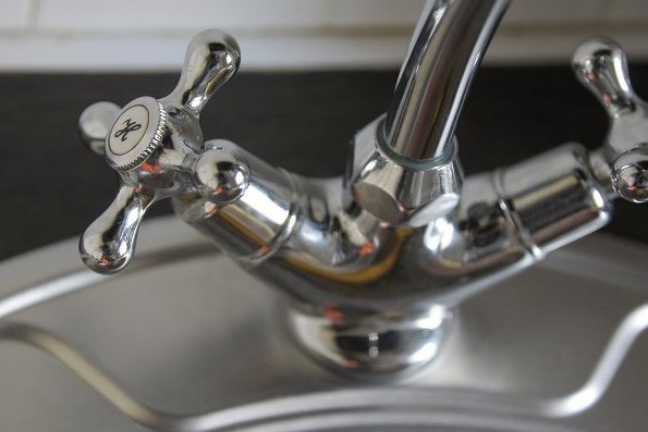 В жилых домах района Силино временно отключат горячую воду