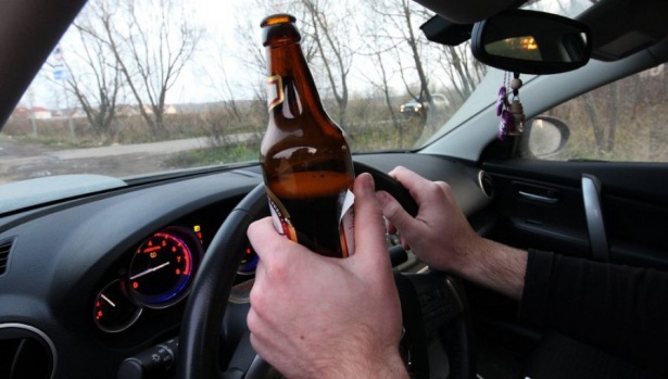 Лишенный прав водитель попался в Силино на повторной пьянке за рулем 