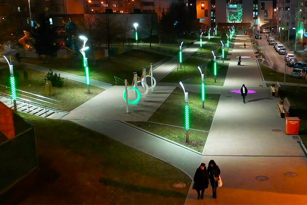 По программе «Мой район» в столице реализованы оригинальные световые решения