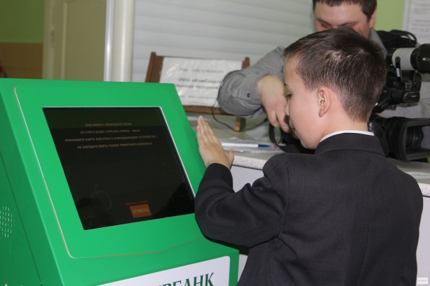 В зеленоградских школах введут биометрическую систему оплаты питания