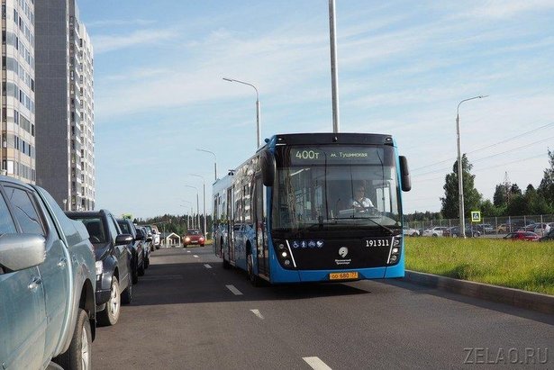 Автобусы маршрутов 400к и 400т стали останавливаться на «Лесной сторожке»