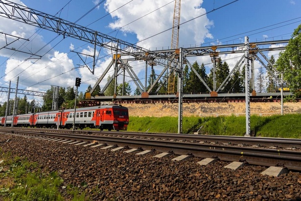 Между станциями «Фирсановская» и «Малино» ОЖД строится эстакада