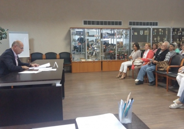 Жители района Силино обсудили программу реновации с главой управы