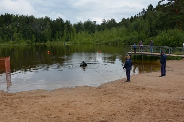 Водолазы проверили в Зеленограде дно Школьного и Черного озера
