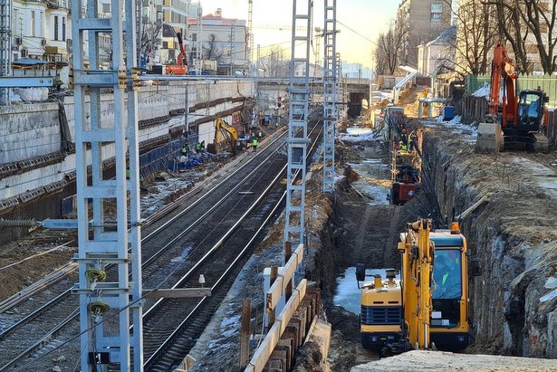 Собянин отметил темпы модернизации железнодорожной инфраструктуры в Москве