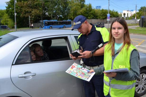 Сотрудники ГИБДД Зеленограда выявили 10 случаев нарушения правил перевозки детей