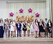 Учащиеся выпускных классов в Силино празднично завершили учебный год