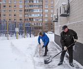 Александр Журба лично очистил от снега рабочее место