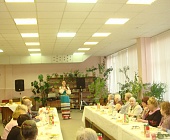 В последнее воскресенье ноября в России ежегодно отмечается светлый праздник - День матери